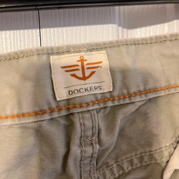 Mens Dockers Straight Pants - Picture 2 of 4